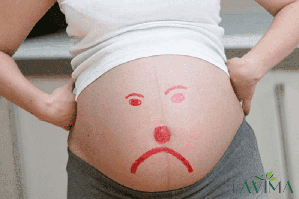 Ngứa vùng kín khi mang thai tháng cuối do viêm đường tiết niệu